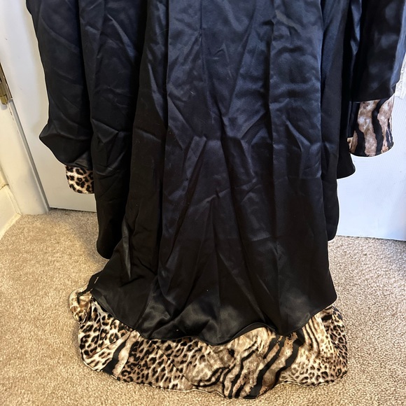 Leopard evening gown - Picture 5 of 8